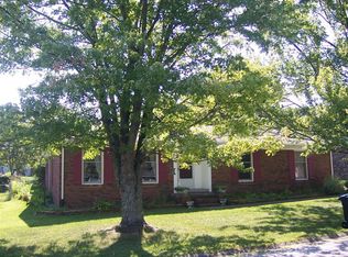 625 Montclair Rd, Frankfort, KY 40601