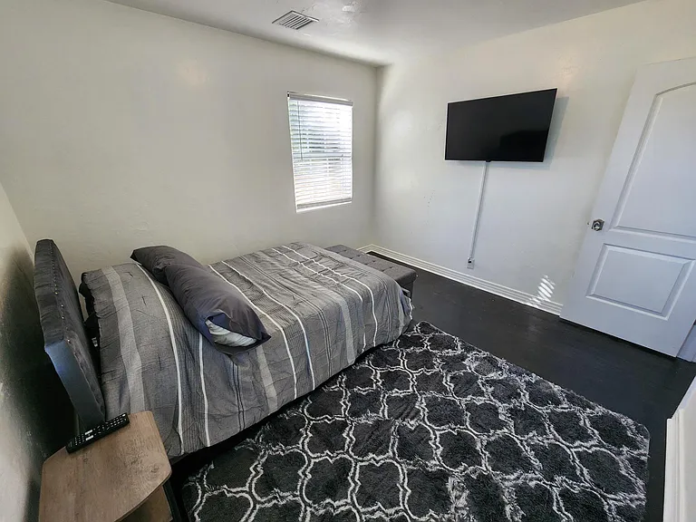 1730 W Tharpe St — Photo 21