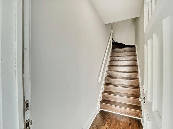 stairs to unit ( separate entrance)