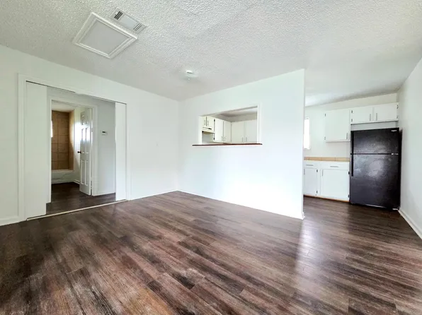 6331 Siers St APT B, Texas City, TX 77591