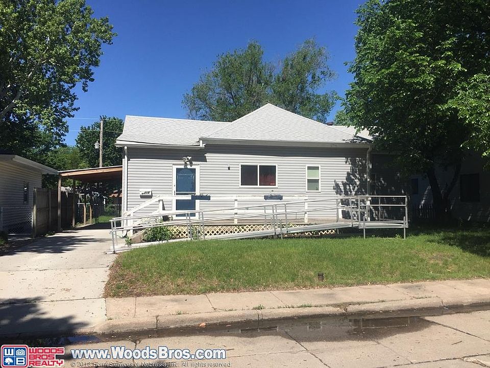 1st image of 2416 Grand Island Ave