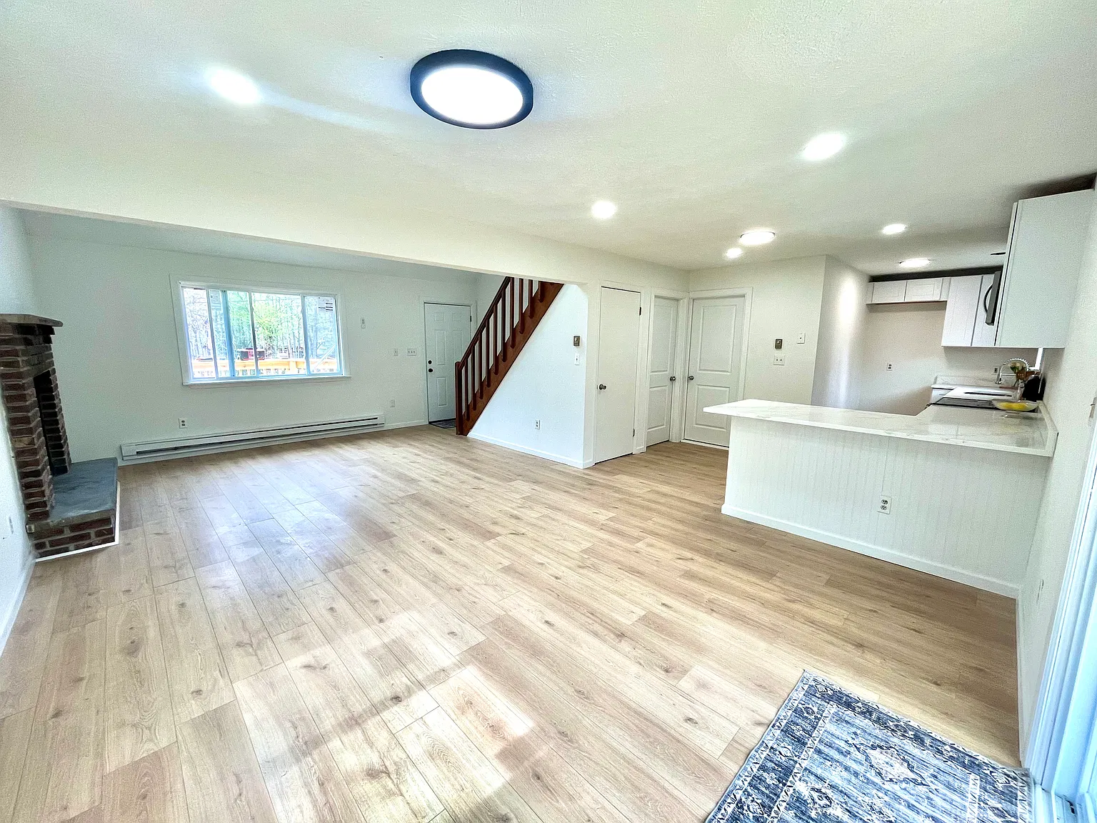 4 bed, 1450 sqft, $2,400 — Photo 4