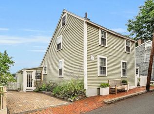 16 River St, Salem, MA 01970