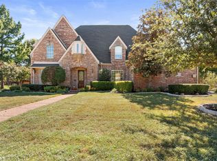807 Cross Ln, Southlake, TX 76092