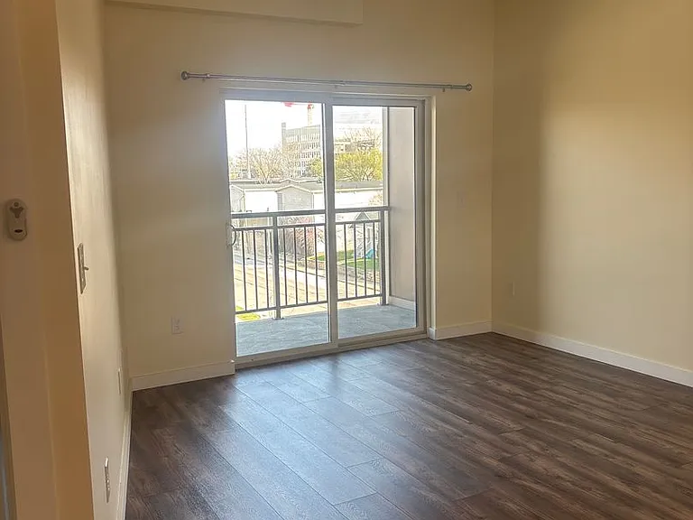1115 N Walnut St — Photo 6