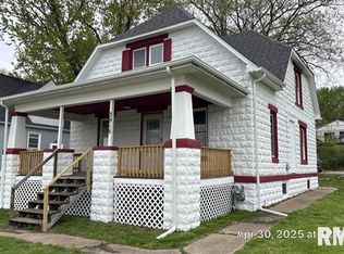 3915 11th St, Rock Island, IL 61201