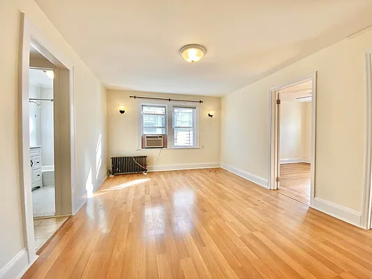 Rented by Astoria Realty | media 12