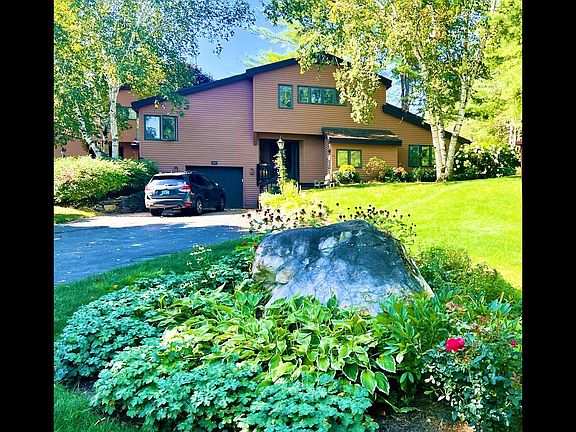 2nd image of 3755 Quechee Main Street #10A