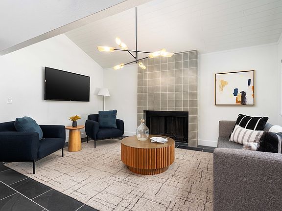 Brand New Resident Clubhouse | Creekwood | Apartments For Rent In Hayward CA