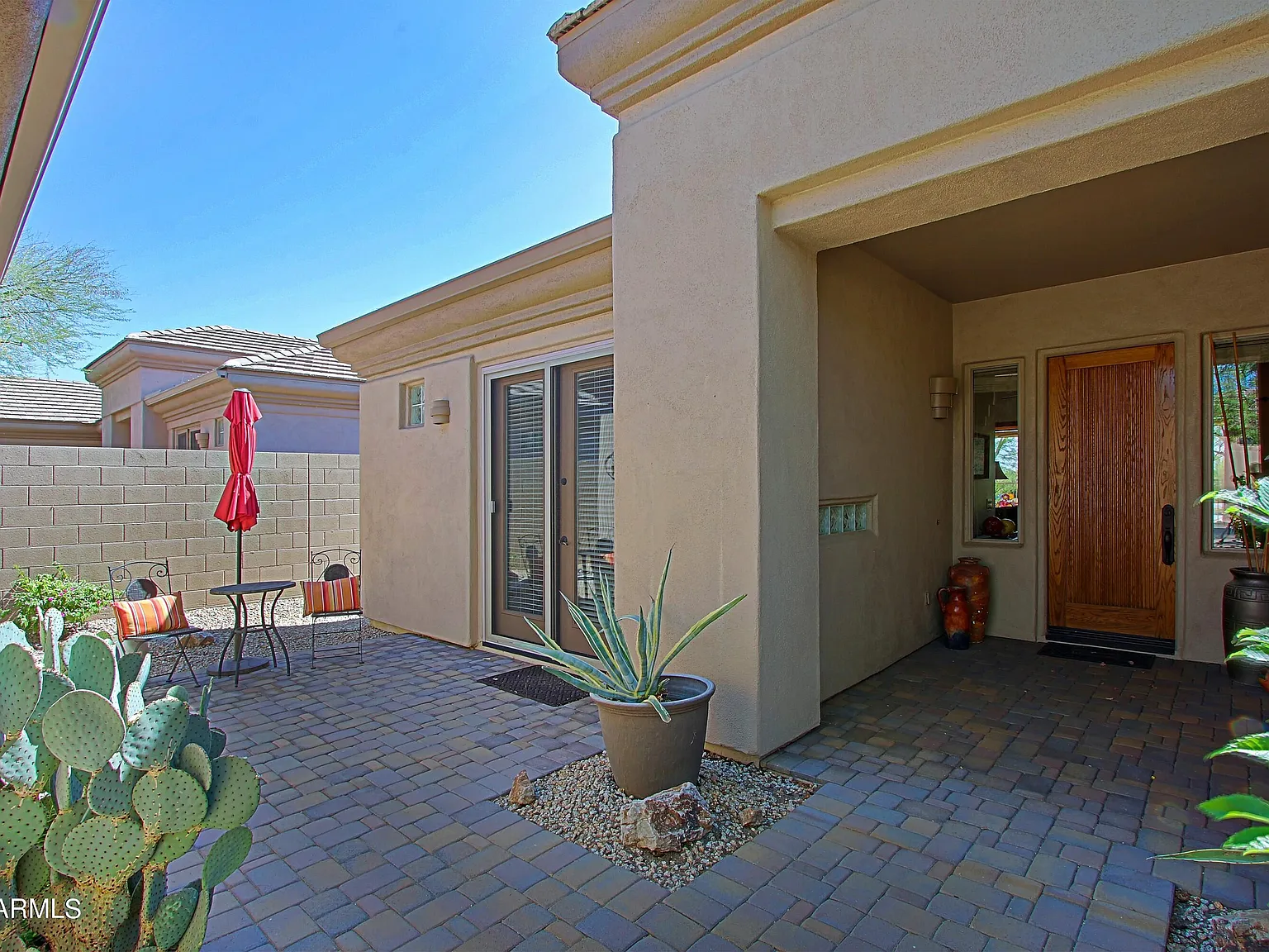 3 bed, 3.0 bath, 2254 sqft, $2,500 — Photo 3