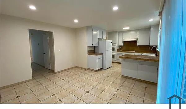 1351 Coniston Ct