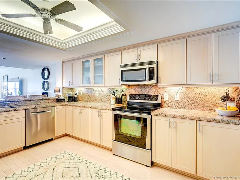184 NE Edgewater Dr #1206 — Photo 17