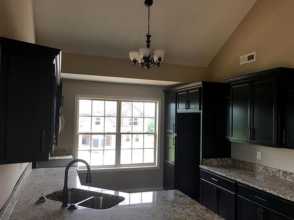 2nd image of 69 Bellshire Lot 69
