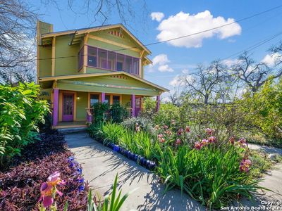 200 Queen Anne Ct, San Antonio, TX, 78209