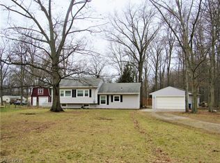 3449 Clubview Dr, Barberton, OH