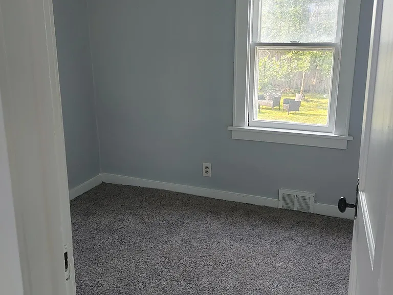 15 N Central Ave #1 — Photo 11