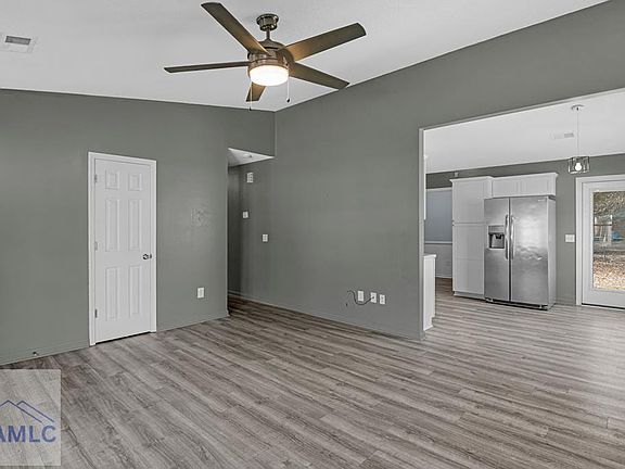 5th image of 649 Honey Ridge Ln