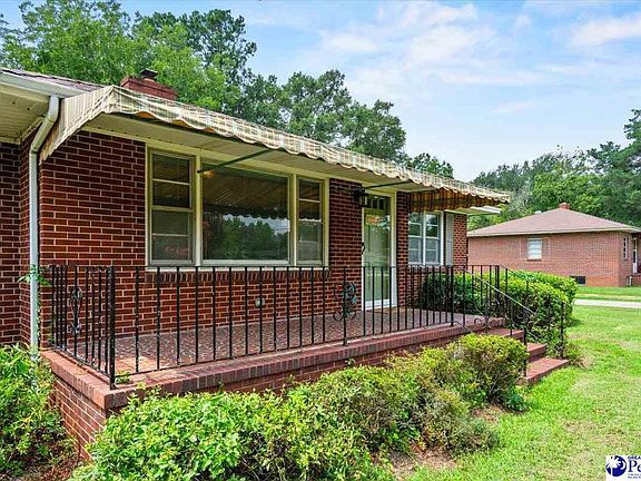 4th image of 212 Gardner Dr