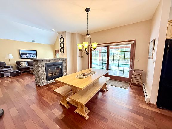5th image of 30 Pine Ridge Dr