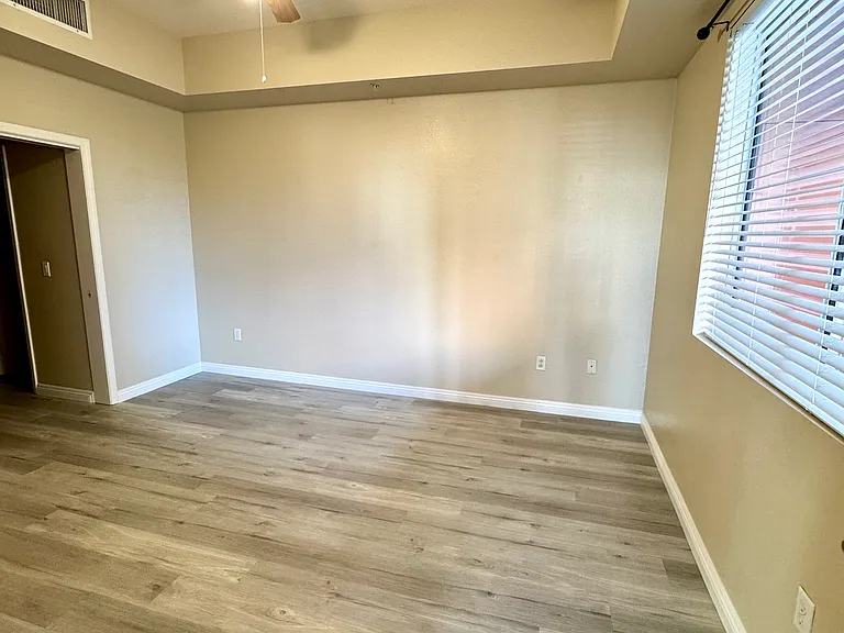 31 E Agate Ave #208 — Photo 23