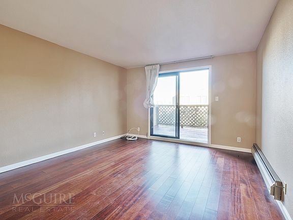 3rd image of 338 24th Ave APT 2