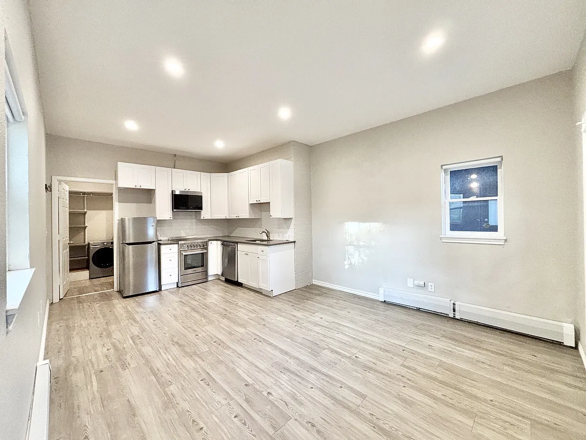 Building Photo - 1719 Pearl St #B