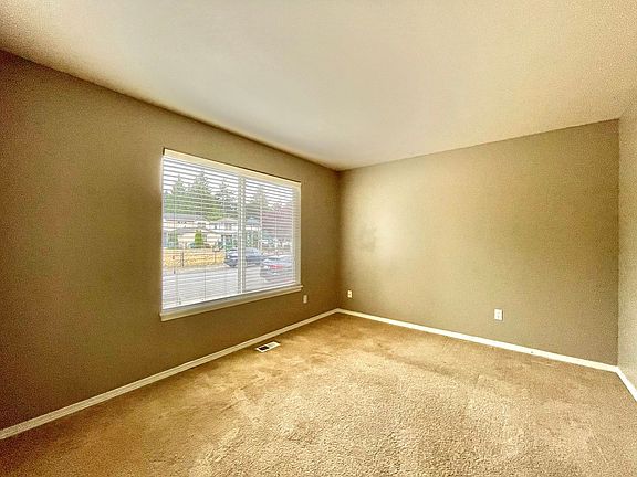 5th image of 18561 134th Pl NE