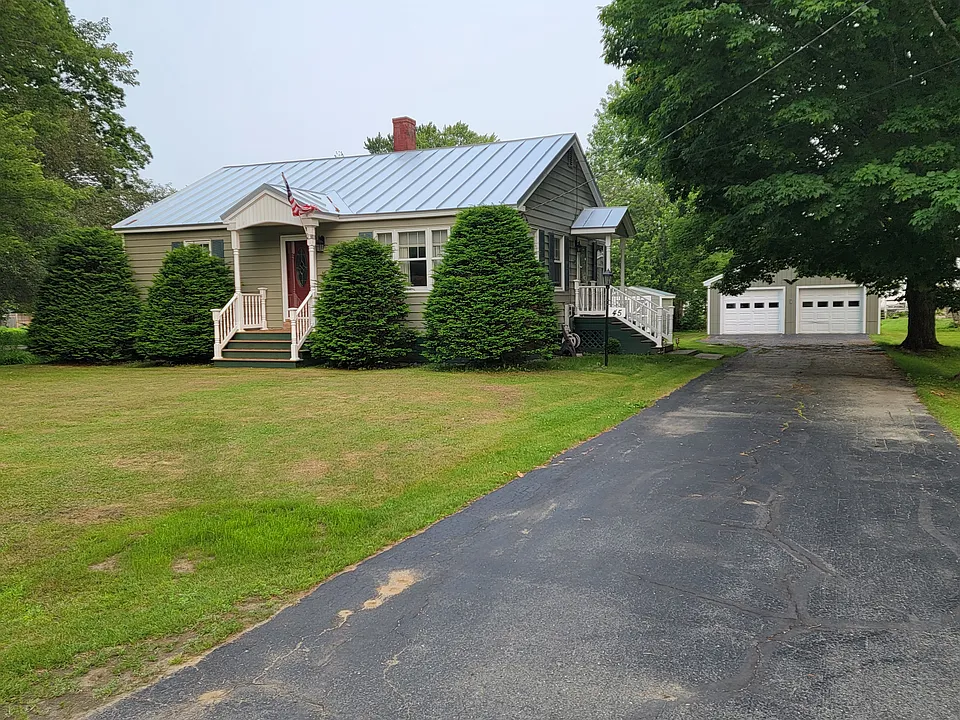 45 Rollins St