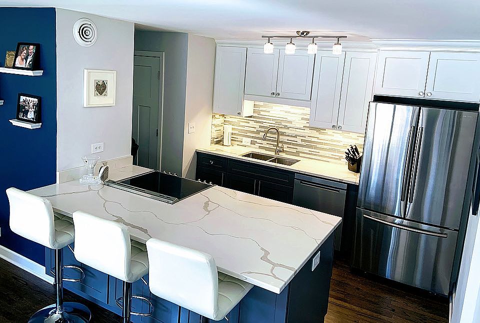 1st image of 1143 S Plymouth Ct APT 305