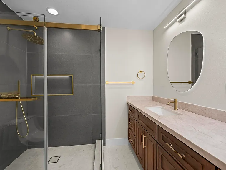 9433 Geranium Cir — Photo 23