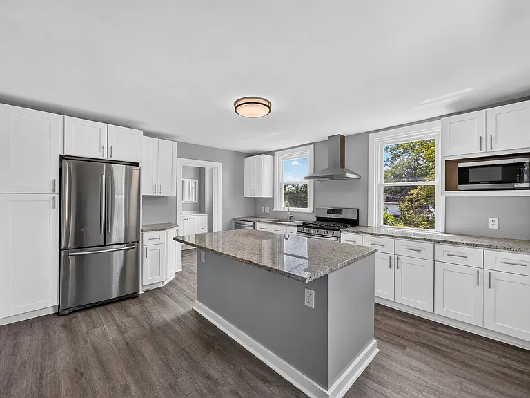 3754 Hickory Ave — Photo 3