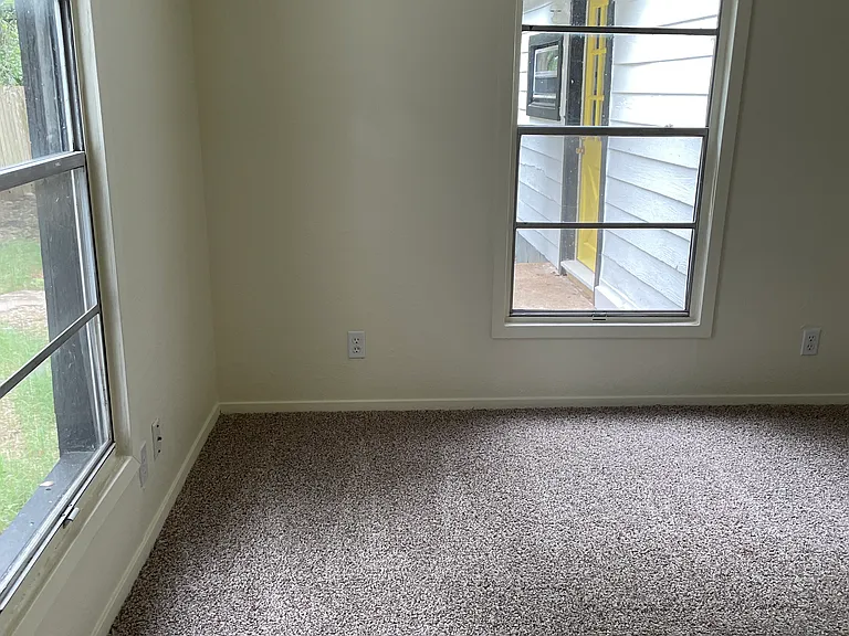 360 Sp Terry Rd — Photo 26