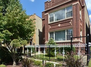 6733 N Artesian Ave, Chicago, IL 60645