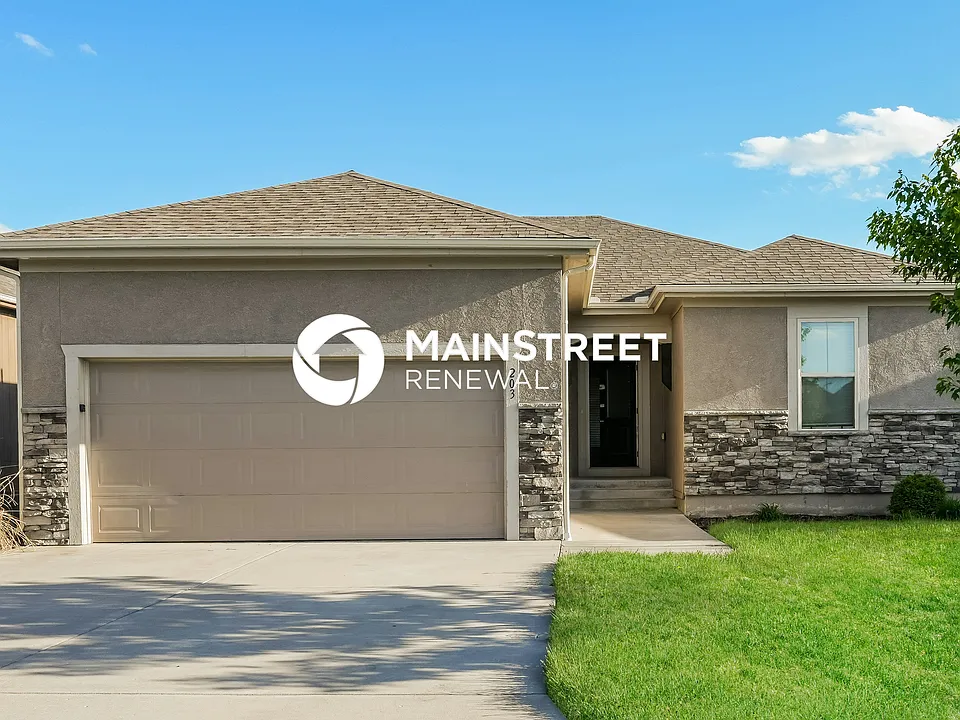203 NE Katie Ct
