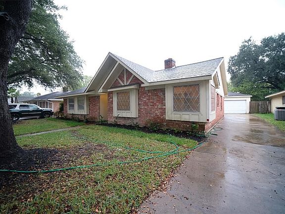2nd image of 12423 Bexley Dr