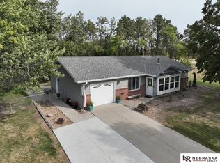 18005 S 68th St, Hickman, NE 68372