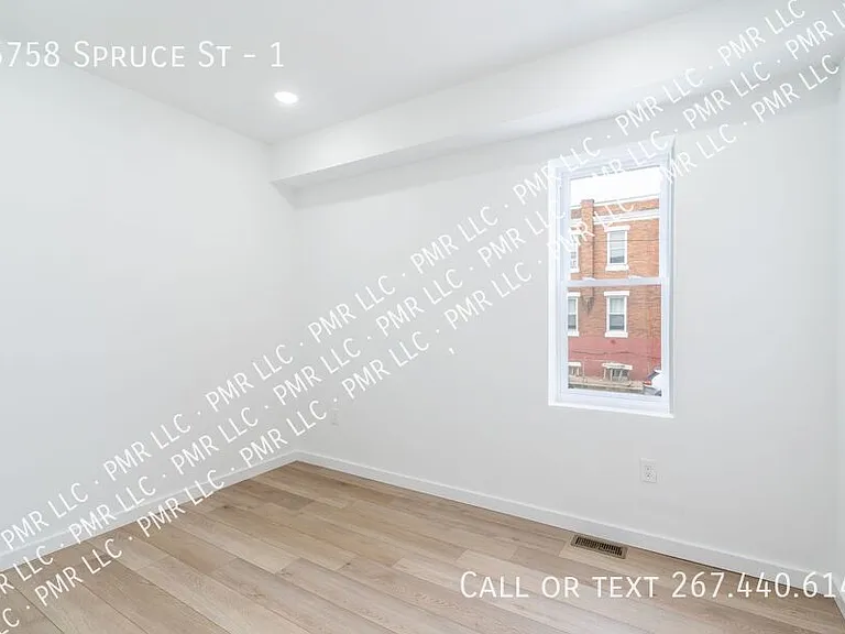 5758 Spruce St #1 — Photo 7