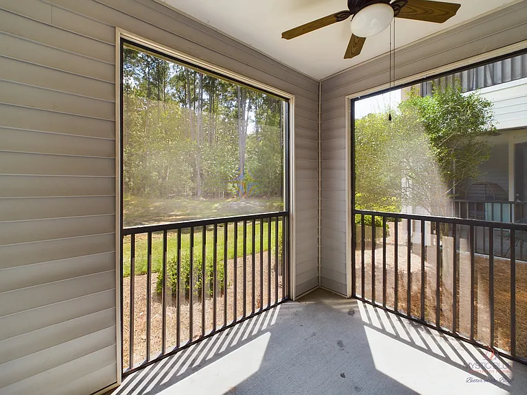 Mystic Bluff Apartments — Photo 125