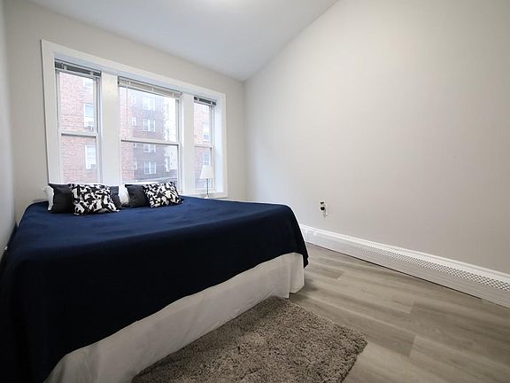 4th image of 6 Tonnelle Ave #208W