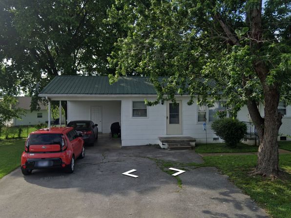 903 Smith St