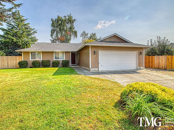 2nd image of 205 E Parkside Ct