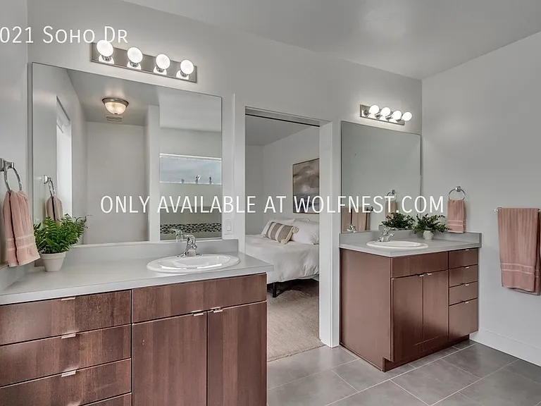 1021 Soho Dr — Photo 24