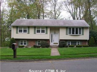 15 Fox Rd, Plainville, CT 06062