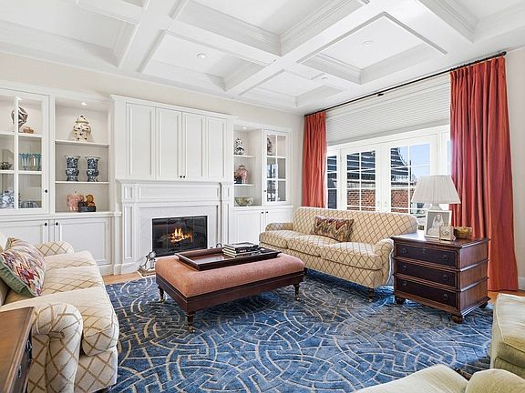 2nd image of 250 Boylston St APT Penthouse