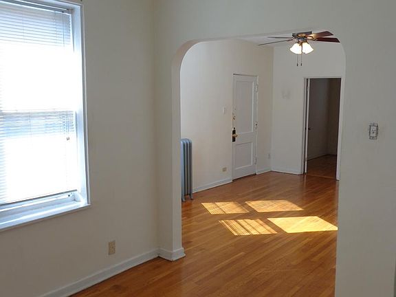 5th image of 4850 W Hutchinson St #2