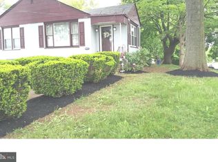 9434 Krewstown Rd, Philadelphia, PA 19115