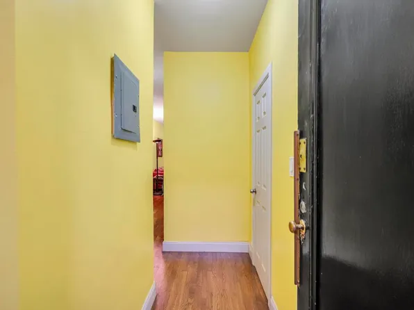 2020 East 41st Street image 8 of 18