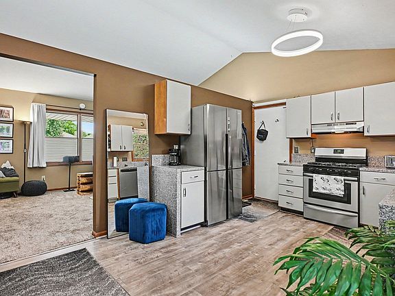 5th image of 24434 Park Shore Dr