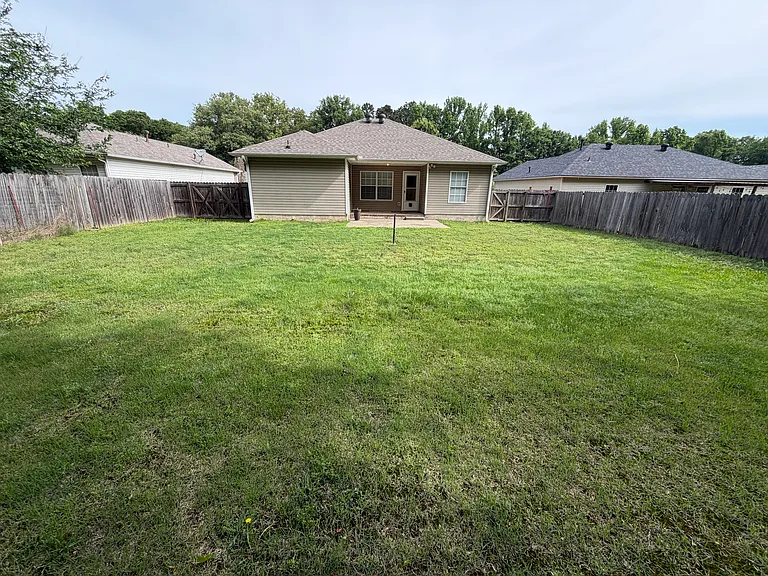 21 Weatherwood Dr — Photo 38