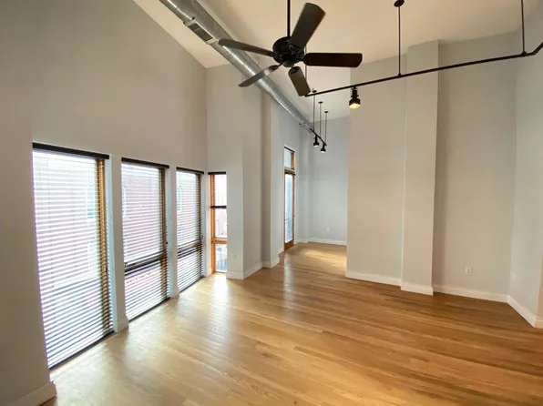 338 Grove St APT 3C, Jersey City, NJ 07302